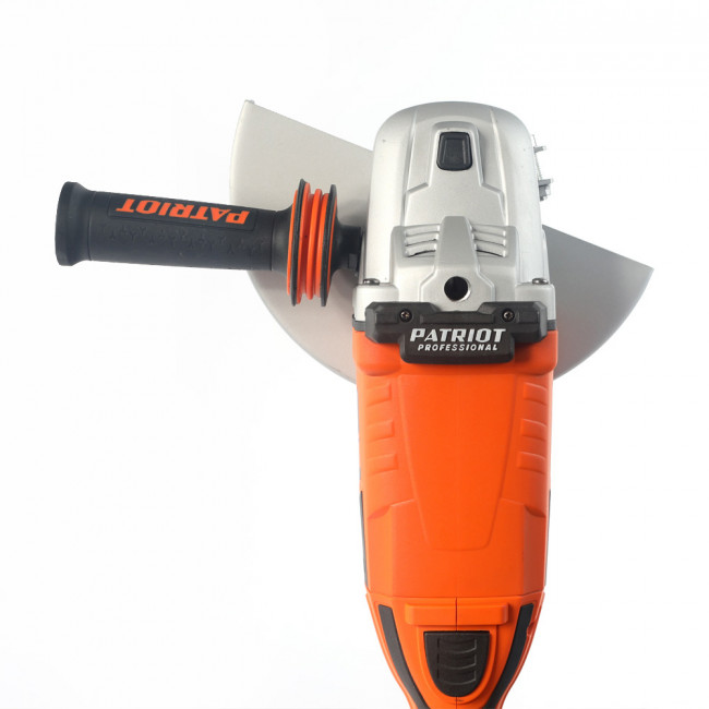 Угловая шлифмашина Интерскол УШМ-2322М Угловая шлифмашина Интерскол УШМ-2322М