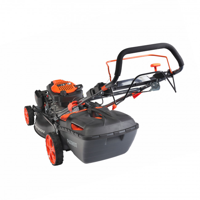 Газонокосилка бензиновая PATRIOT PT 52LS,200сс,6,5 л.с,51см,60л.трав.,метал.дека,привод на колеса Газонокосилка бензиновая PATRIOT PT 52LS,200сс,6,5 л.с,51см,60л.трав.,метал.дека,привод на колеса