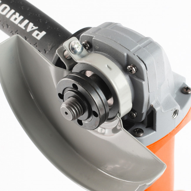 Угловая шлифмашина Интерскол УШМ-125/1100Э