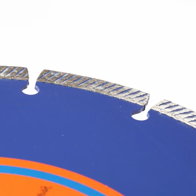 Диск алмазный сегментный универсальный EDGE