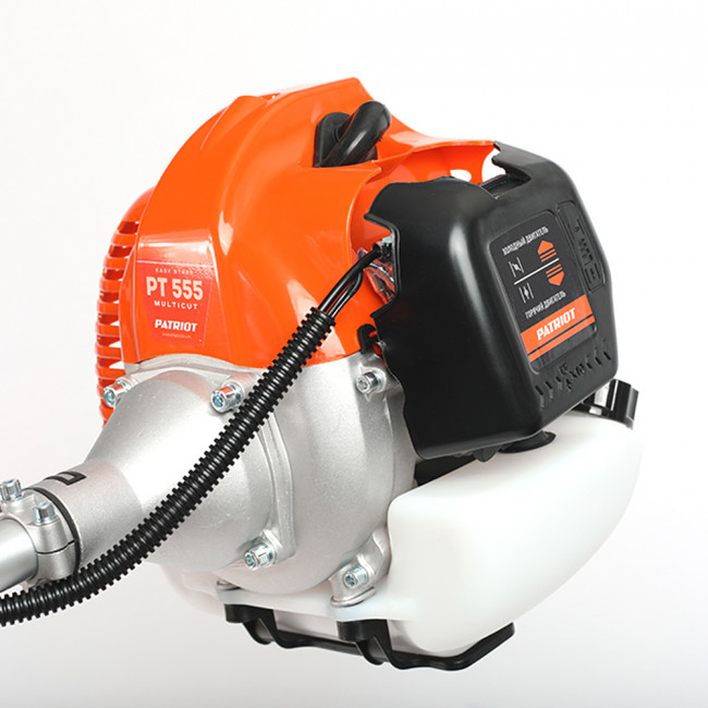 Триммер бензиновый PATRIOT PT 555 (1+1), 52сс, 3.0л.с,жесткий вал,U-рукоятка,катушка Comfort+3Т нож Триммер бензиновый PATRIOT PT 555 (1+1), 52сс, 3.0л.с,жесткий вал,U-рукоятка,катушка Comfort+3Т нож