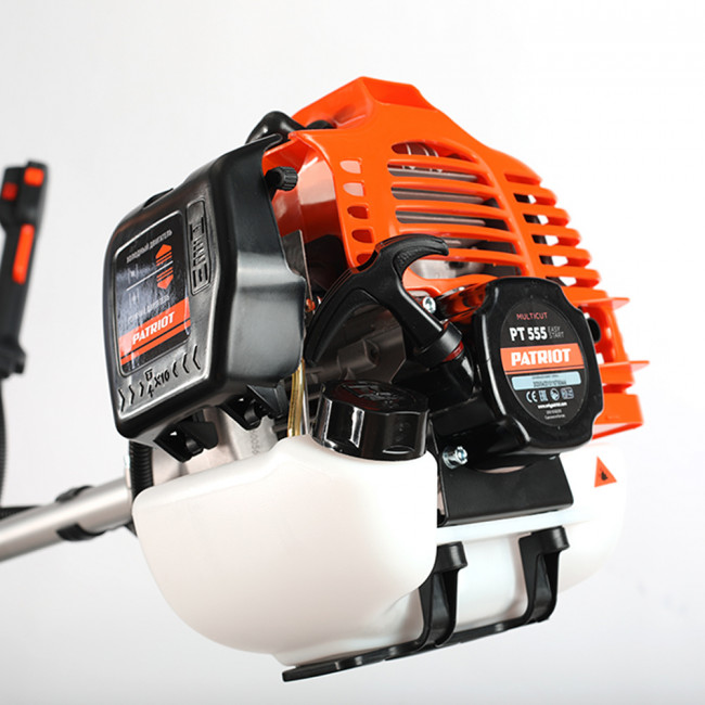 Триммер бензиновый PATRIOT PT 555 (1+1), 52сс, 3.0л.с,жесткий вал,U-рукоятка,катушка Comfort+3Т нож Триммер бензиновый PATRIOT PT 555 (1+1), 52сс, 3.0л.с,жесткий вал,U-рукоятка,катушка Comfort+3Т нож
