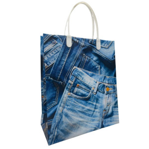 Подарочный пакет Карманы 23х26+10 из мягкого пластика Подарочный пакет Карманы 23х26+10 из мягкого пластика